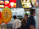 McDonalds-Filiale: Mitarbeiter werden verhöhnt.
