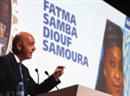 FIFA-Präsident Gianni Infantino verkündet die Wahl von Fatma Samoura.