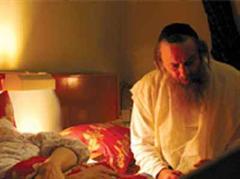 «My Father My Lord» zeigt den inneren Konflikt eines Rabbis.