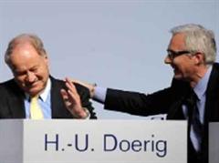 Die CS gibt sich selbstkritisch: CS-Vize Urs Rohner gratuliert dem VR-Präsidenten Hans Ulrich Doerig.