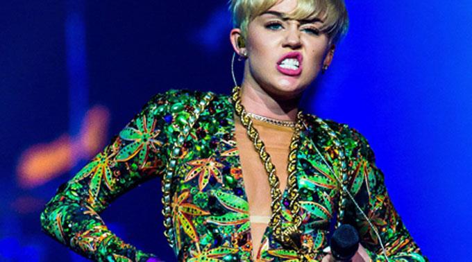 Miley Cyrus darf immer noch nicht performen.
