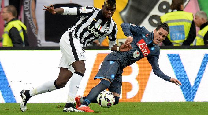 Der Tabellen-Vierte Napoli, hier im Spiel gegen Juventus Turin, hätte gewinnen müssen, um mit dem Dritten Lazio Rom gleichzuziehen.