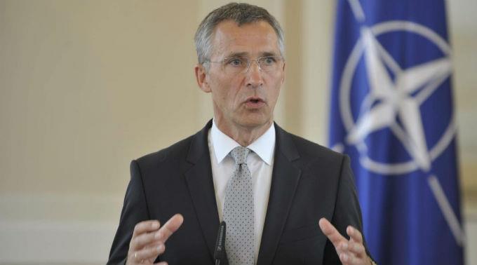 Die NATO sei weiterhin an einem Dialog mit Russland interessiert.